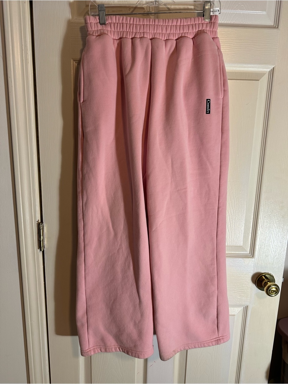 Comfrt Casual Pink Wide-Leg Sweatpants with Elastic Waist